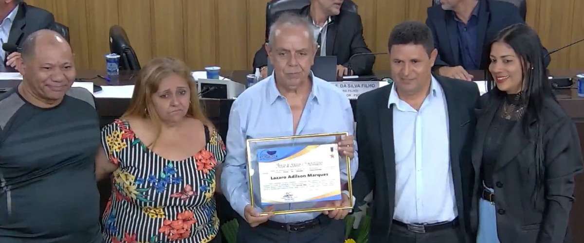 Em sessão solene Câmara Municipal homenageia pioneiros de Barra do