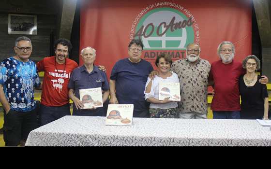 Livro da história da Adulfmat