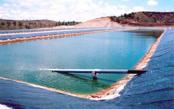Lagoa de decantação