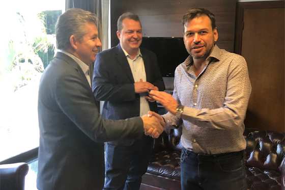 Prefeito Beto Farias, deputado Max Russi e o governador Mauro Mendes, em Cuiabá