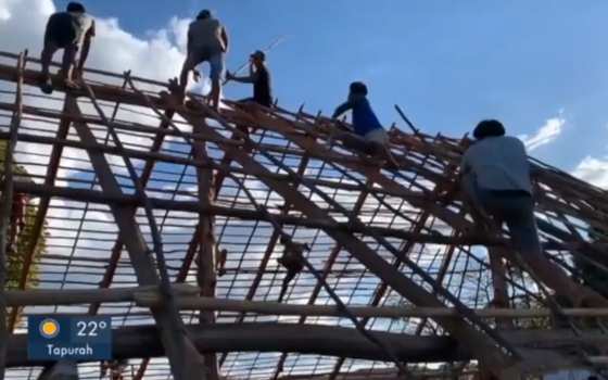 Uma grande oca pra o isolamento de infectados pelo novo Coronavírus está sendo construída no Xingu em Mato Grosso