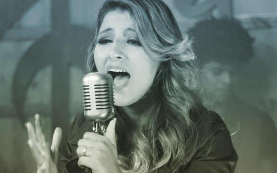 cantora gospel Ister Vaz