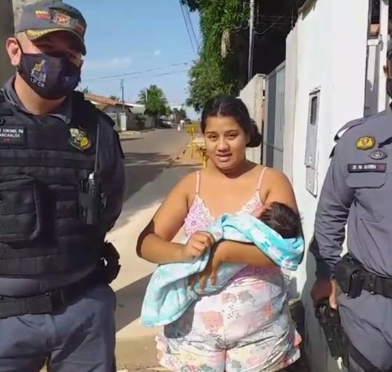 Bebê salvo água boa