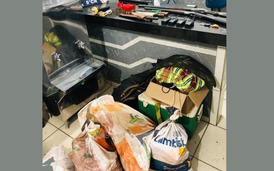 MATERAIS DE CAÇA APREENDIDOS 