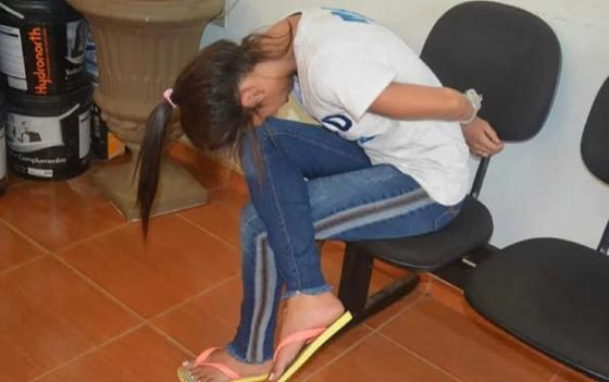 mulher presa corrupção de menores
