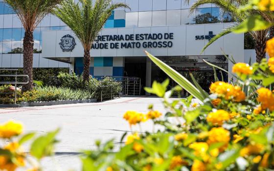 secretária de Saúde Estado