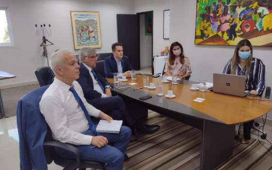 embaixador da União Europeia no Brasil, Ignacio Ybáñez, e o chefe de Cooperação, Stefan Agne