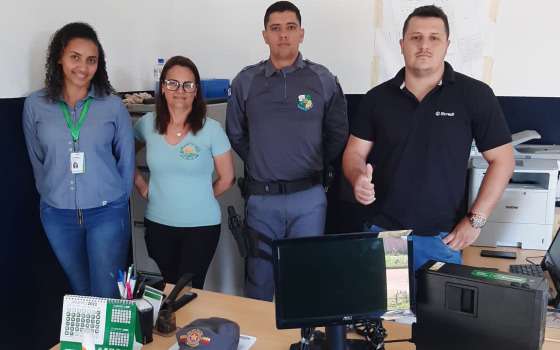 doação sicredi para escola santa cruz do xingu