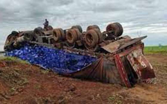 carreta tombada nova mutum