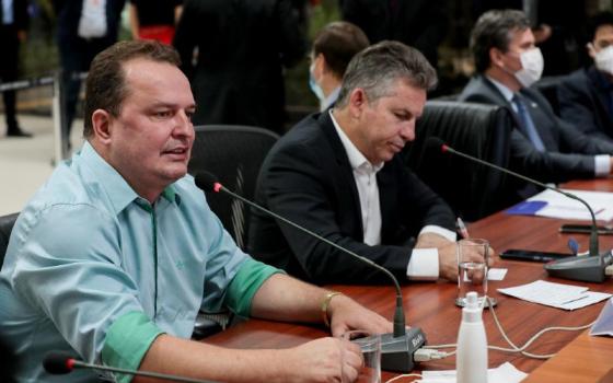 max e mauro mendes