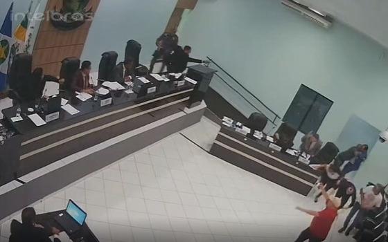 confusão câmara querência neiriberto