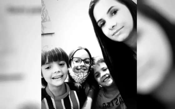 mae e filhos assassinados
