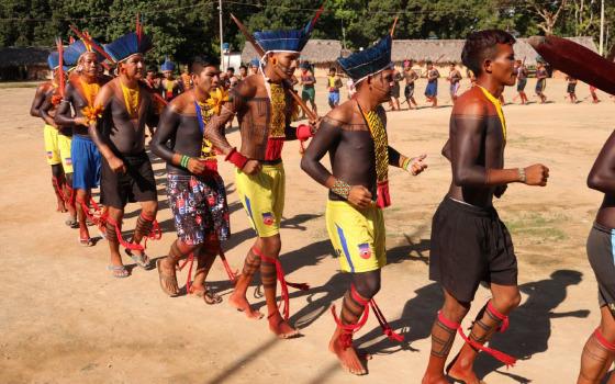 Indigenas