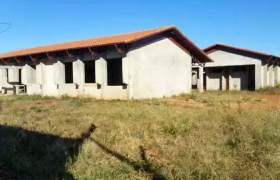 obra paralisada