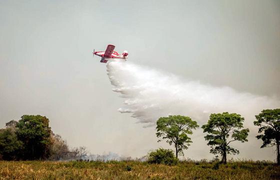 Avião BM, Pantanal, fogo