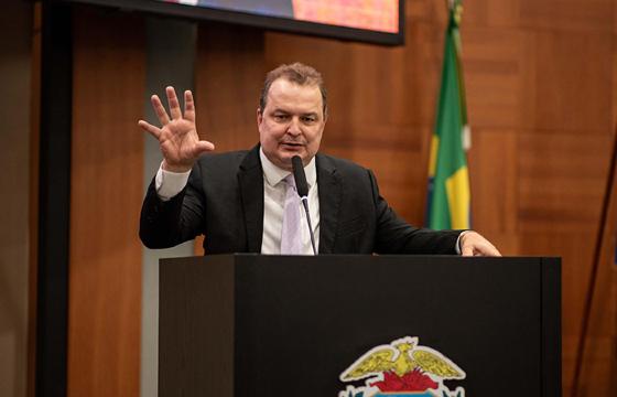 Max Russi, PSB, Queimadas
