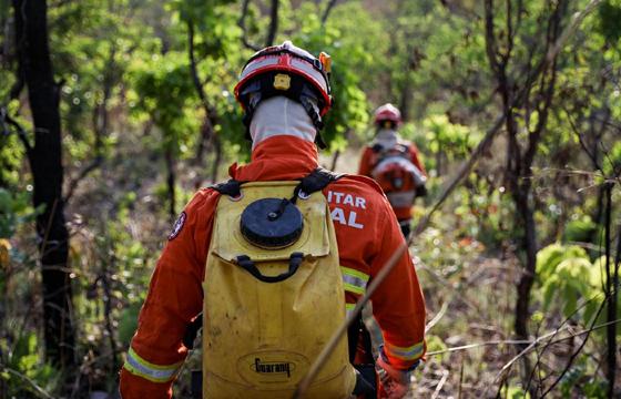 Combate, incêndio