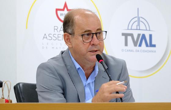 Dr Eugênio, educação