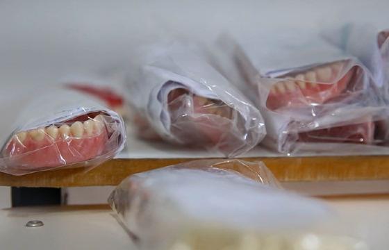 entrega próteses dentárias aragarças