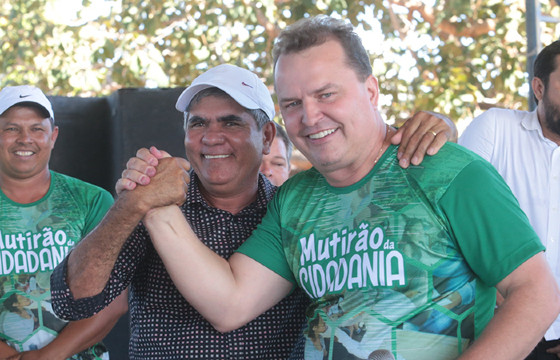 Adelcino Lopo, Max Russi