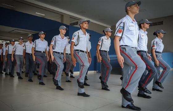Escola cívico militar