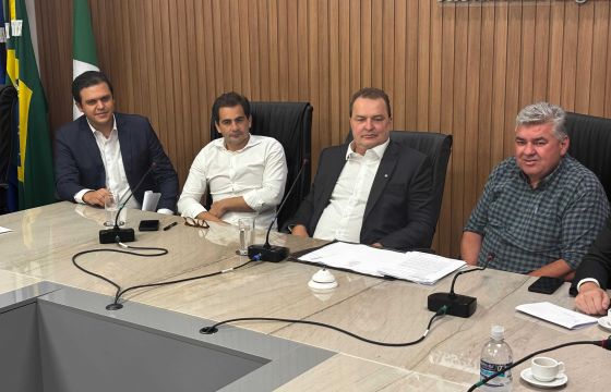 thiago silva, max russi, adilson gonçalves - reunião