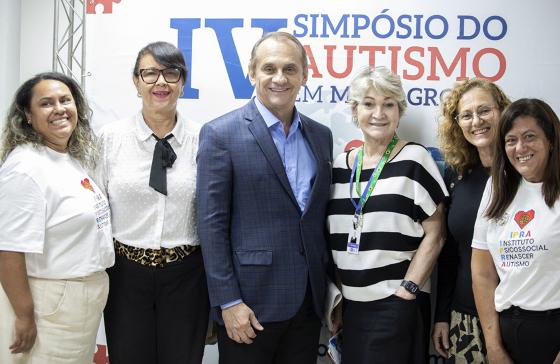 Wilson Santos, Altismo