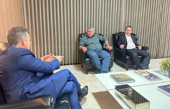 reunião mauro mendes, max russi e adilson
