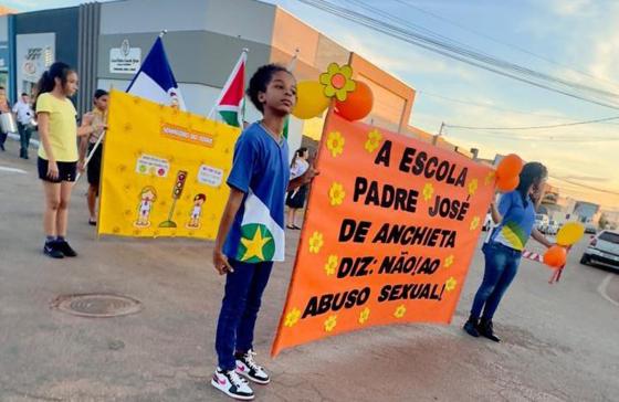 Escola, Maio amarelo