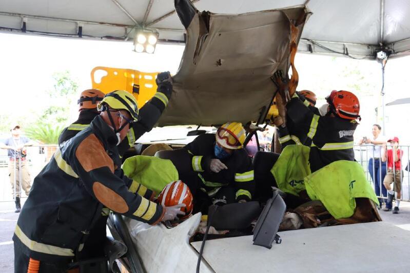 Salvamento, Corpo de Bombeiros