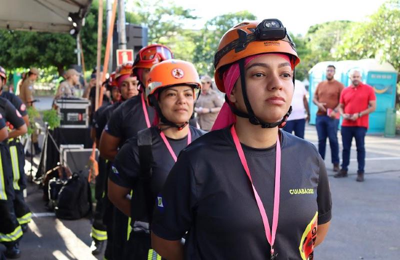Corpo de Bombeiros Feminino