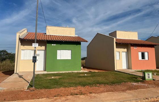 casas populares aragarças