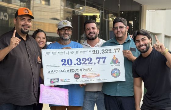 jhonatan, hiago e contemplados - evento hamburguer bg
