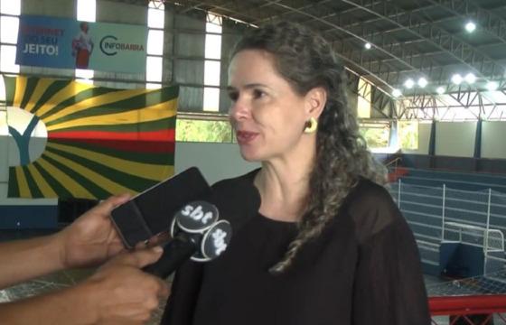 A pró-reitora do campus, Paula Carvalho.